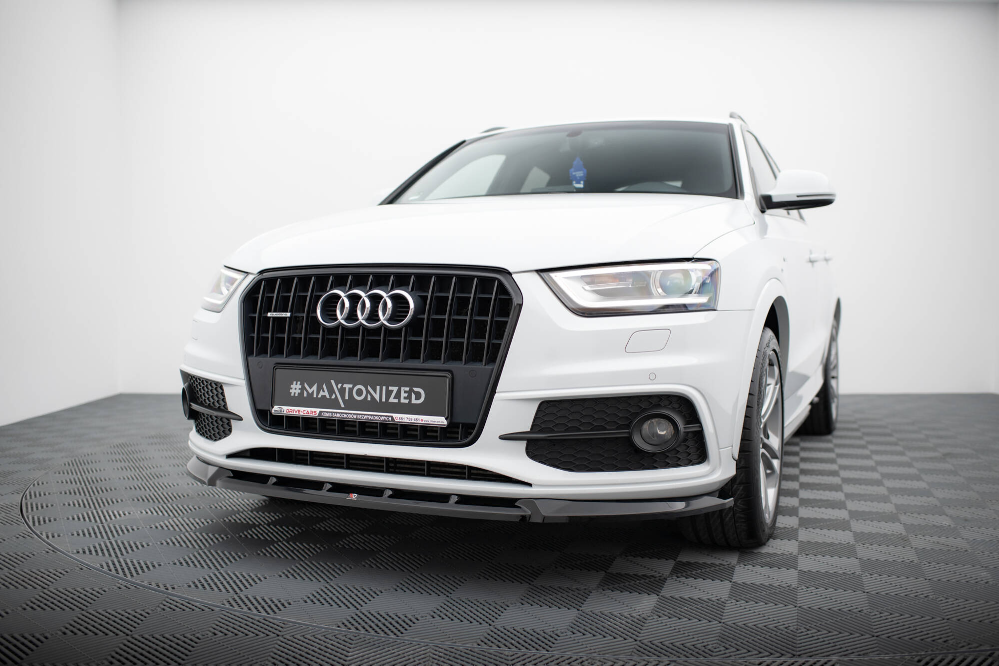 Front Splitter V.1 Audi Q3 S-Line 8U - 3