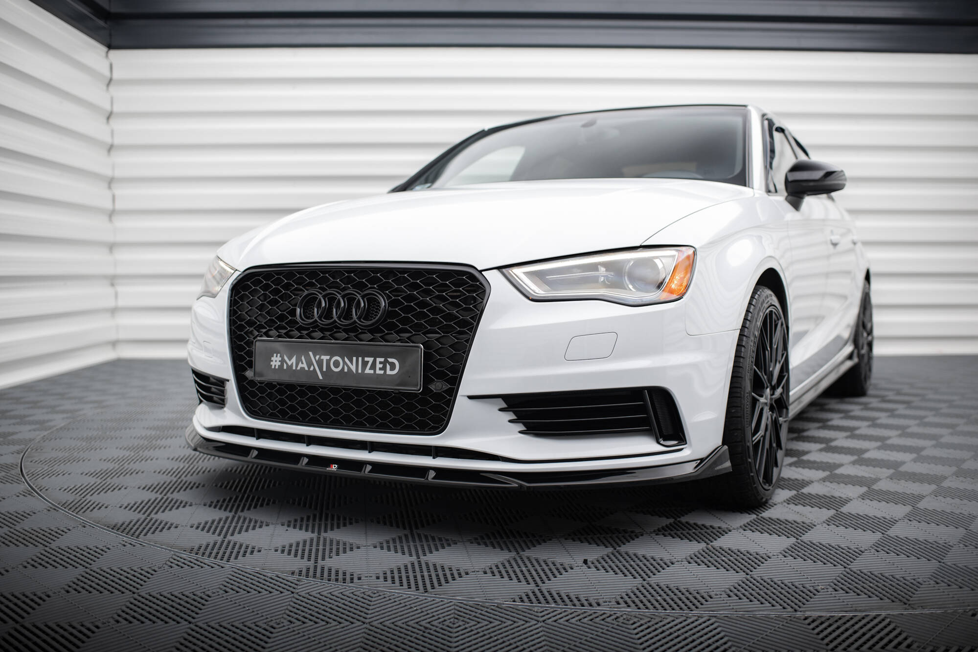 Front Splitter V.1 Audi A3 Sedan 8V - 3