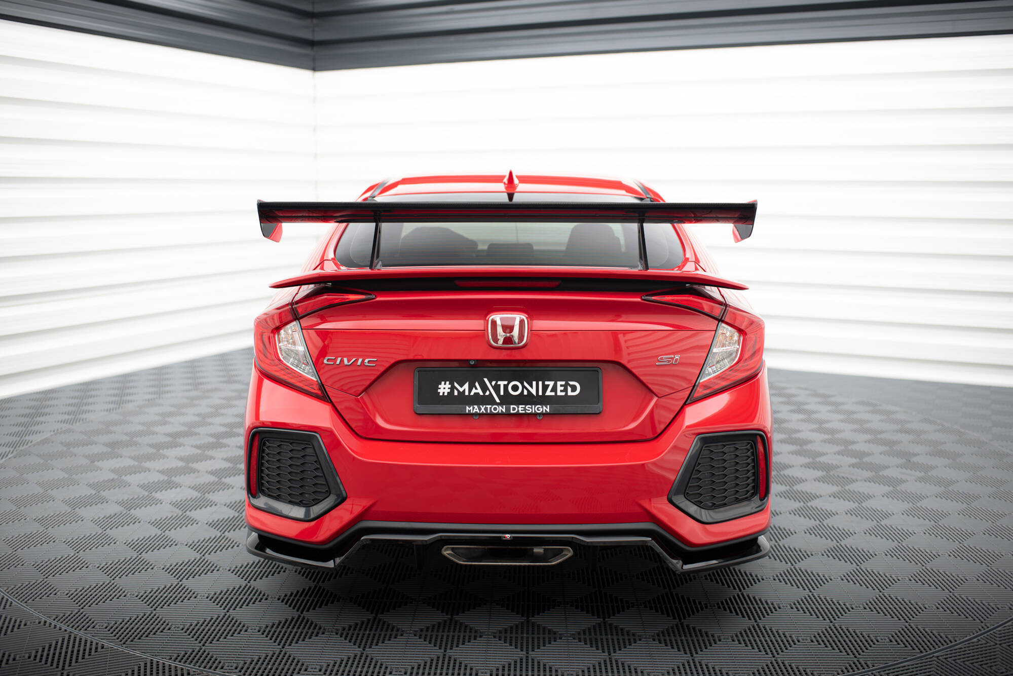 KOLFIBERVINGE MED ÖVRE SVANHALSFÄSTEN TILL HONDA CIVIC SI MK10 – MAXTON DESIGN - 4