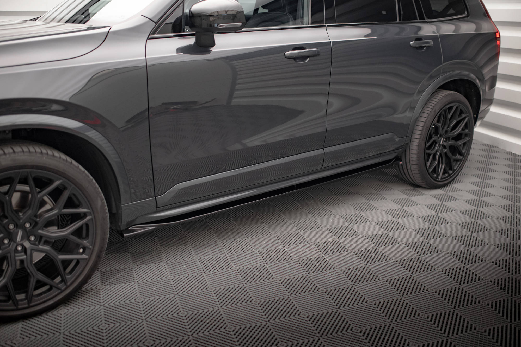 Side Skirts Diffusers Volvo XC90 R-Design Mk2 Facelift - 2