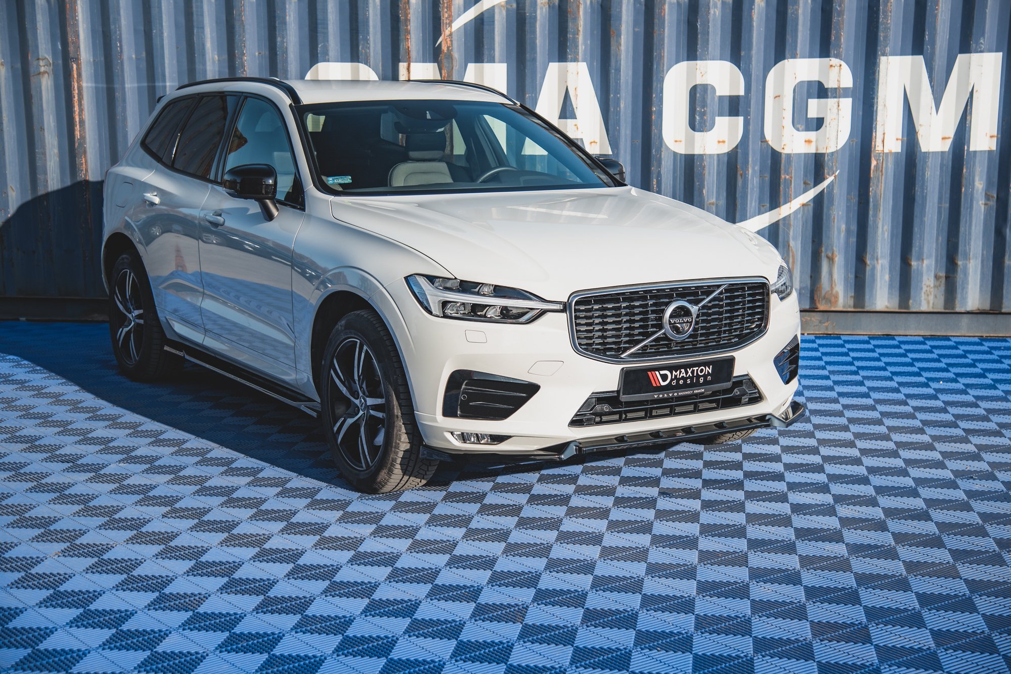Front Splitter V.2 Volvo XC60 Mk2 R-Design - 5