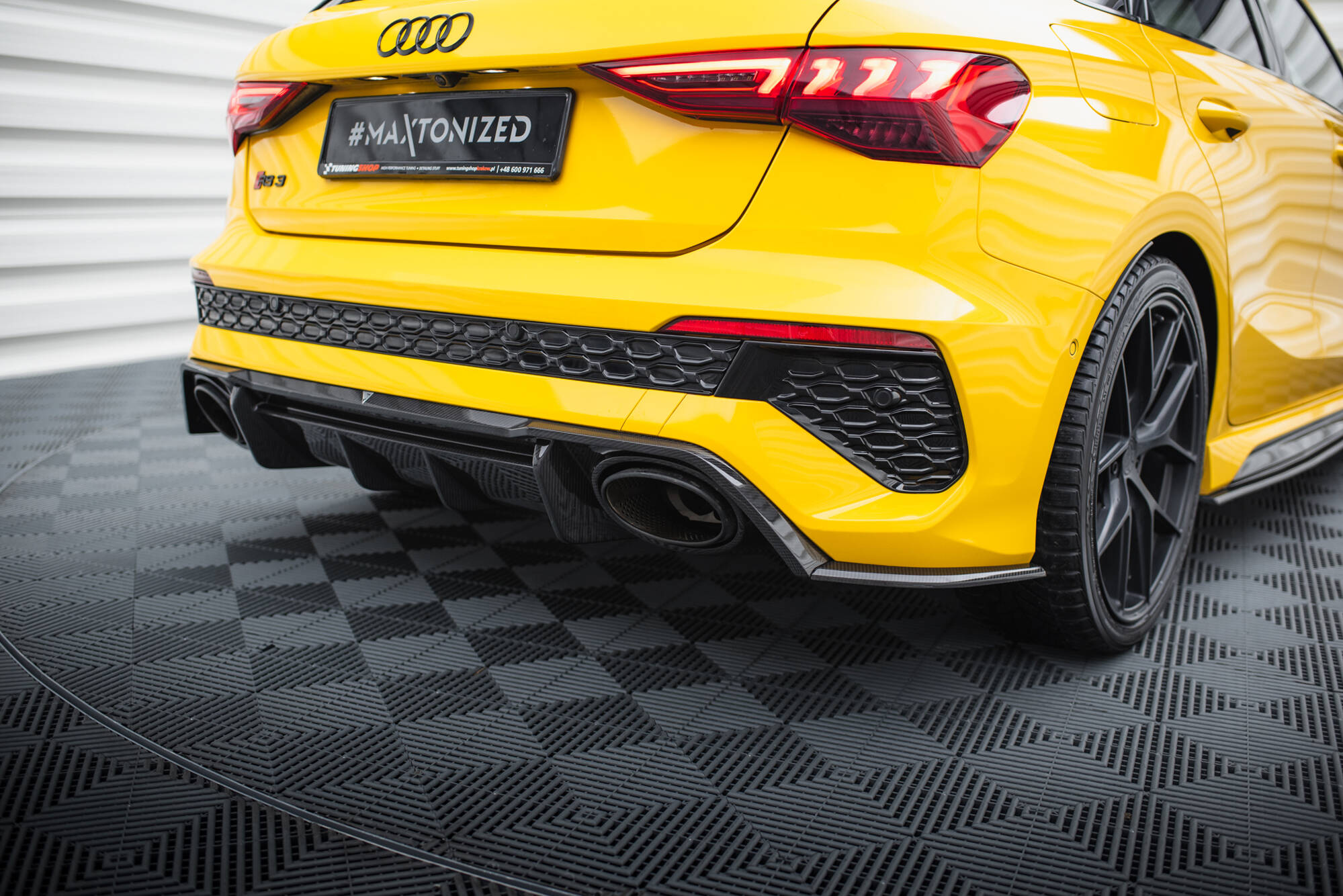 Carbon Fiber Rear Side Splitters Audi RS3 Sportback 8Y - 3
