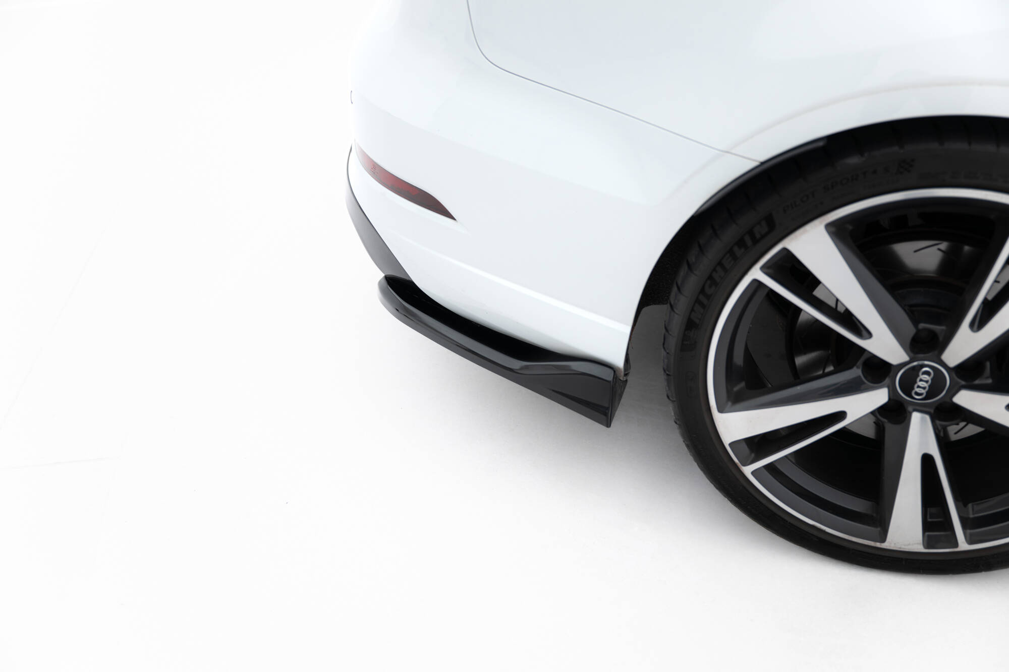 REAR SIDE SPLITTERS V.5 SUITABLE FOR AUDI RS3 SEDAN 8V FACELIFT – MAXTON DESIGN - 2
