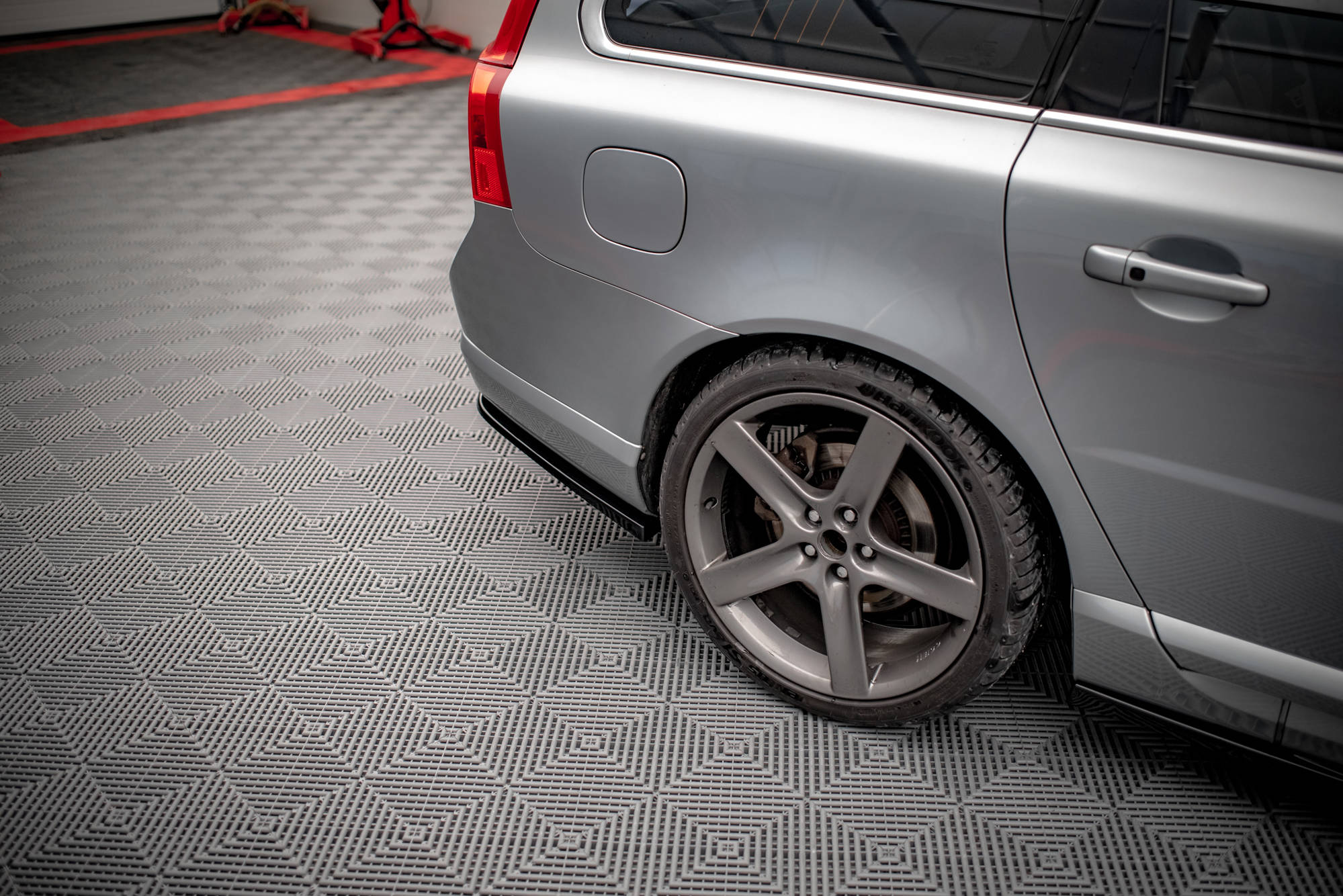 Rear Side Splitters Volvo V70 MK3 (2007-2013) - 4