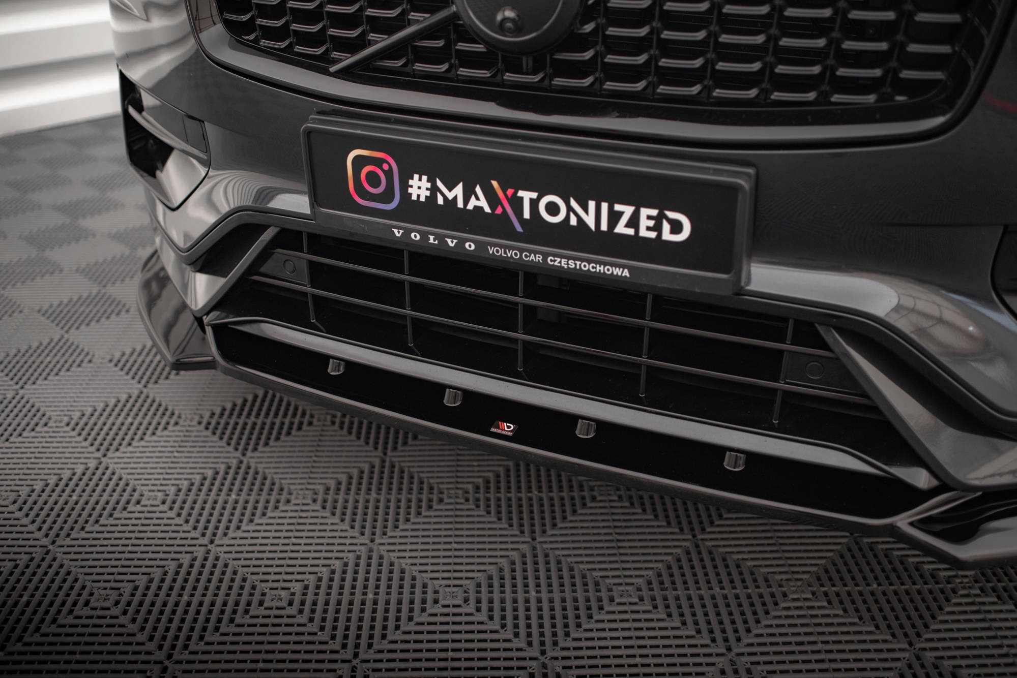 Front Splitter V.1 Volvo XC90 R-Design Mk2 Facelift - 3