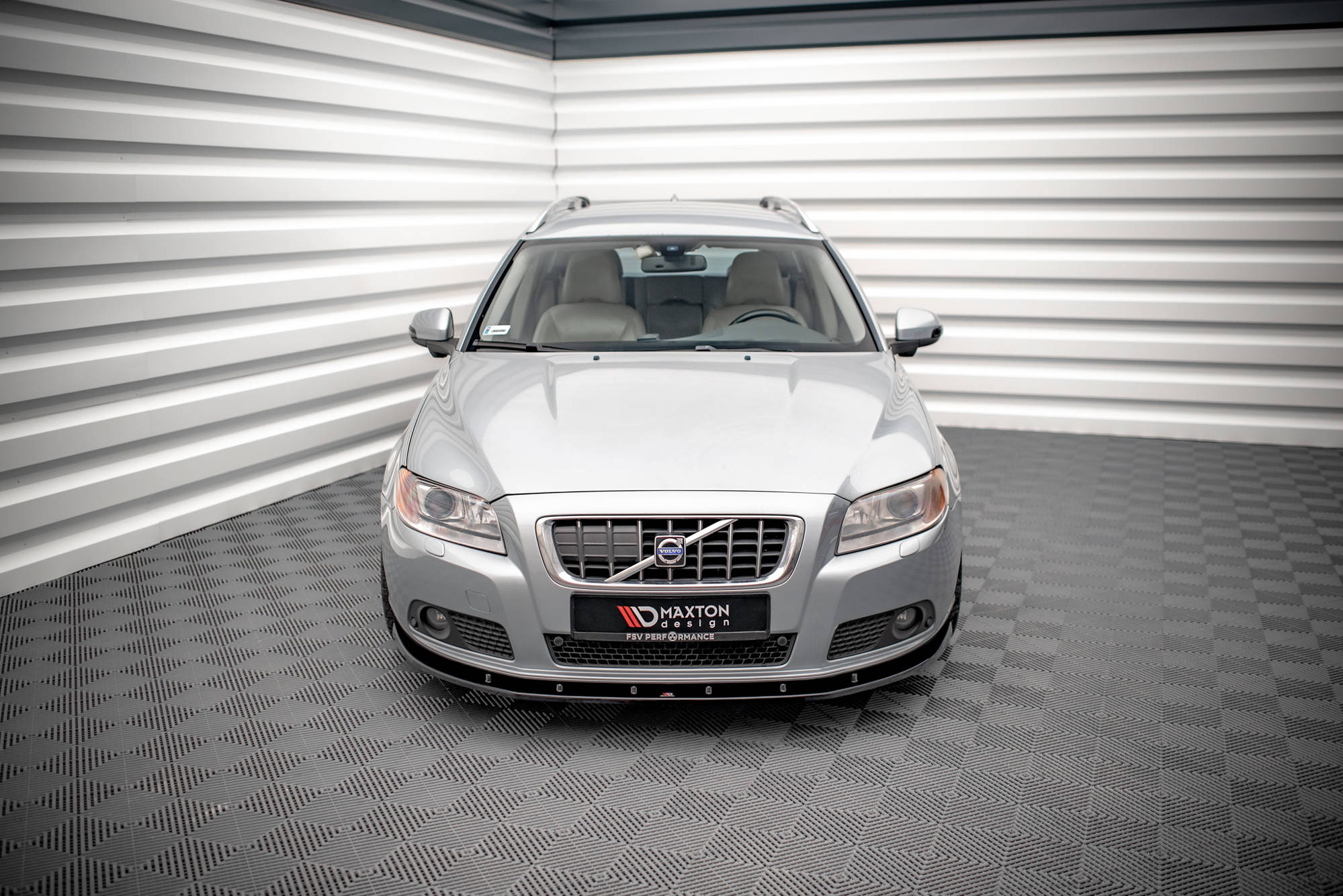 Front Splitter V.1 Volvo V70 MK3 (2007-2013) - 2