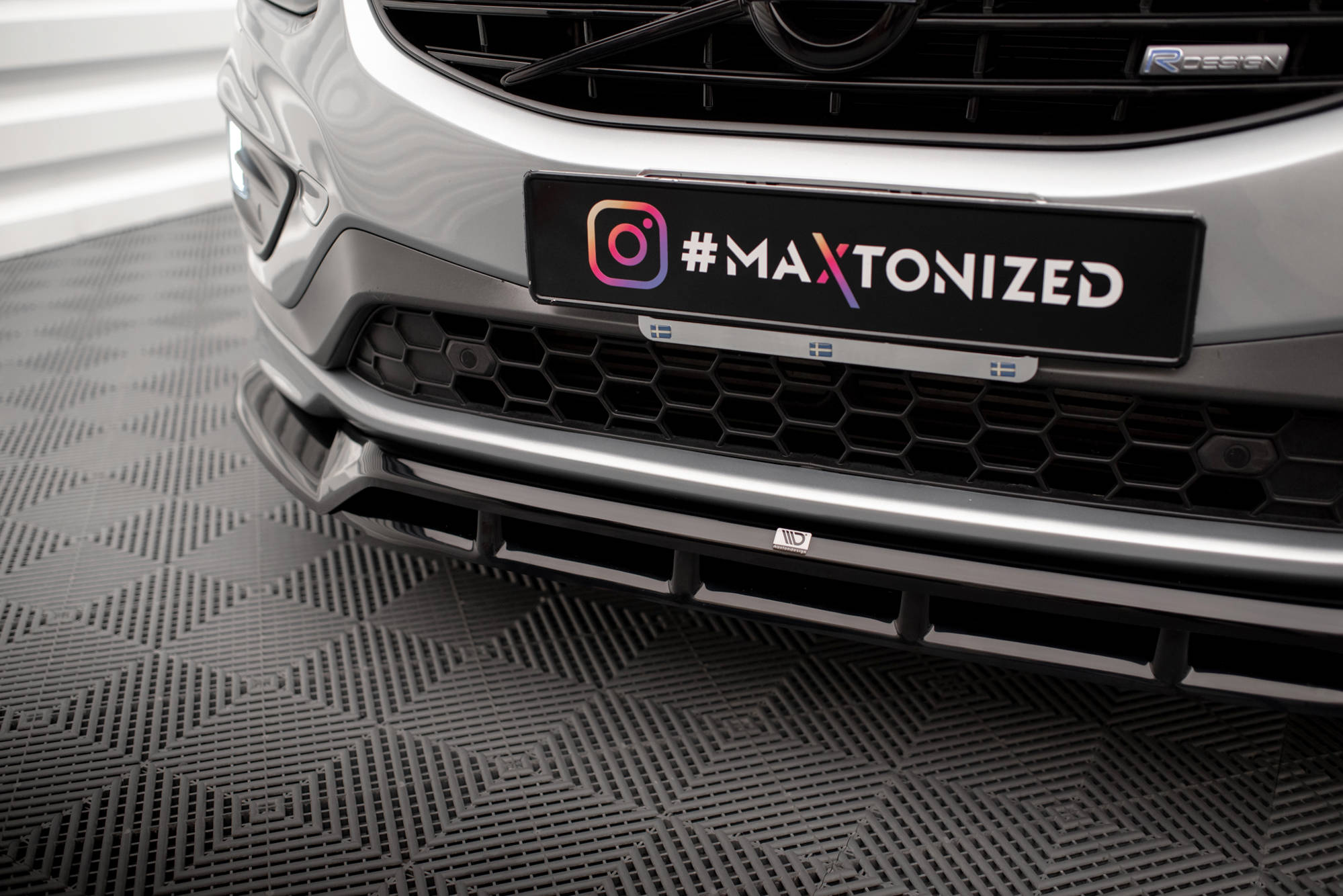Front Splitter Volvo XC60 R-Design Mk1 Facelift - 4