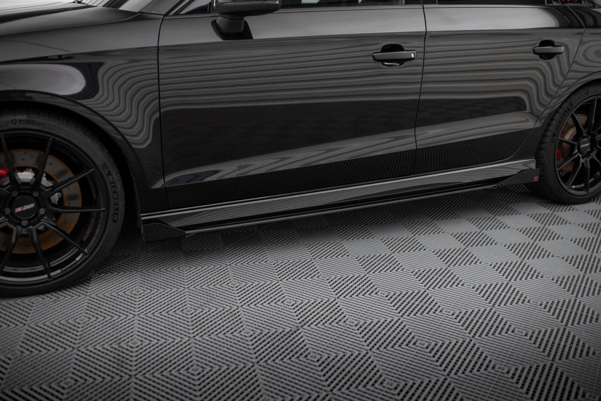 Side Flaps Audi RS3 Sedan 8V Facelift - 3