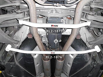 AUDI S8 06-10 D3 ULTRARACING 2-POINT REAR LOWER TIEBAR 1877