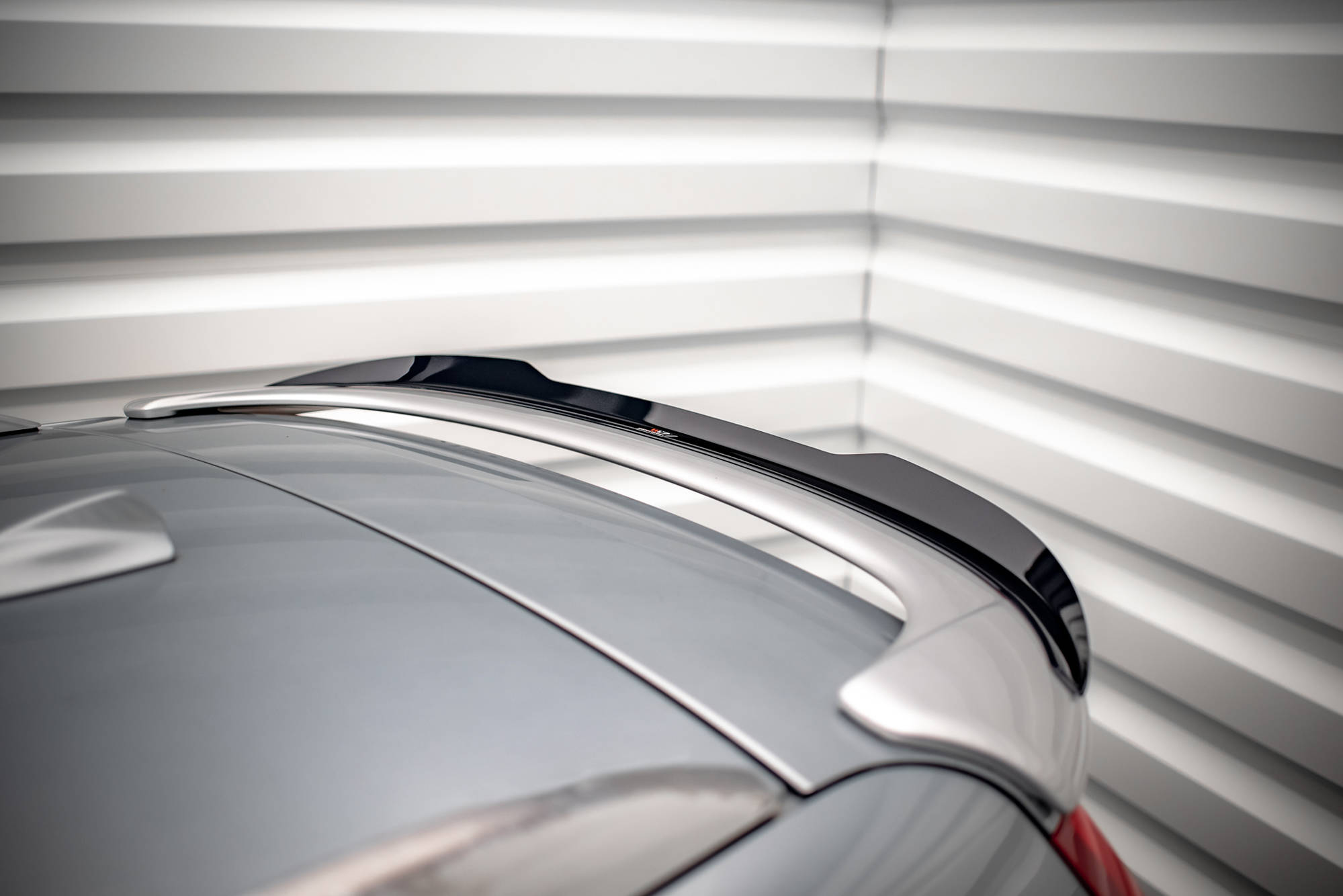 Spoiler Cap V.2 Volvo V70 Mk3 - 4