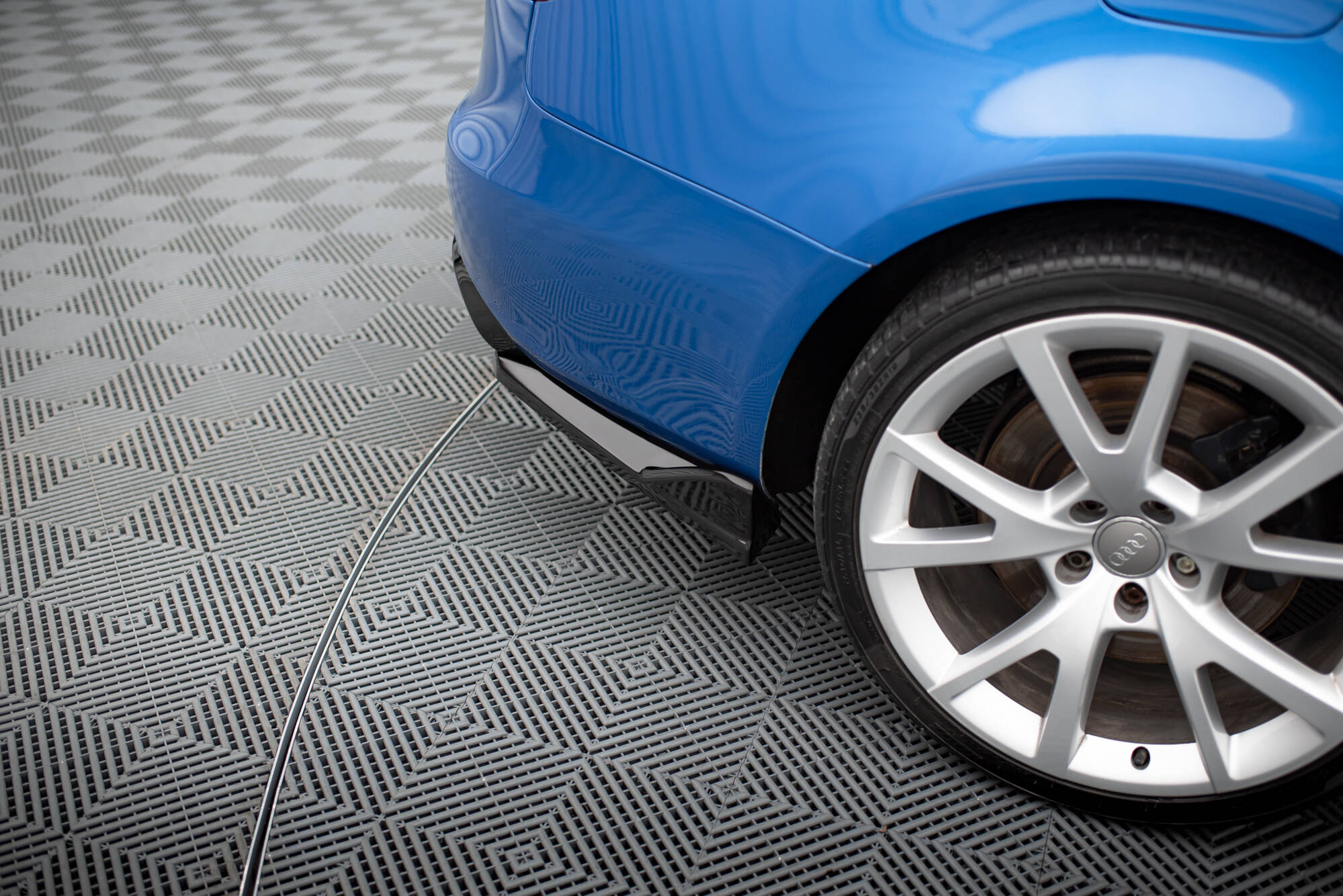 Rear Side Splitters V.2 Audi S4 Sedan B8 - 4