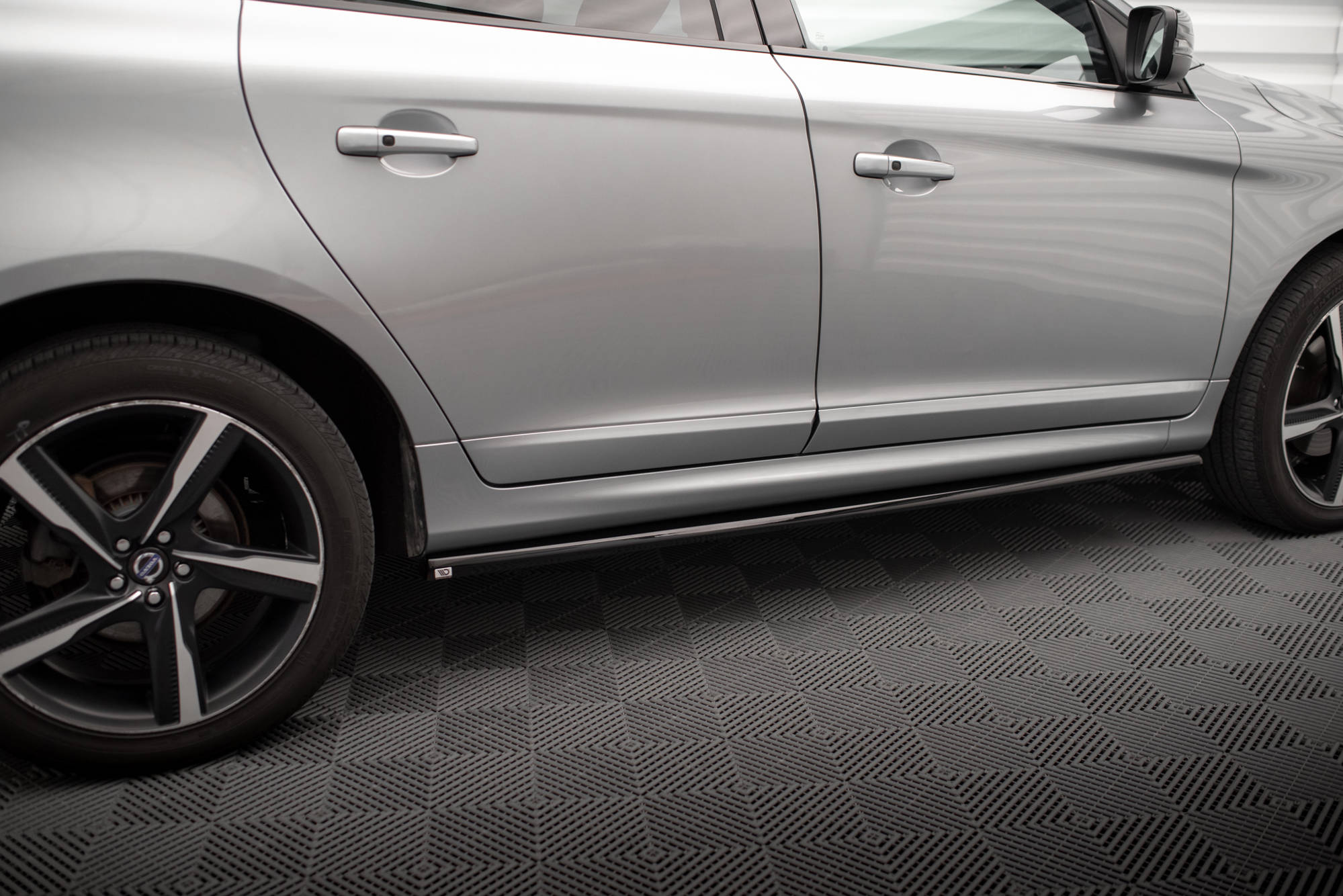 Side Skirts Diffusers Volvo XC60 R-Design Mk1 Facelift - 2