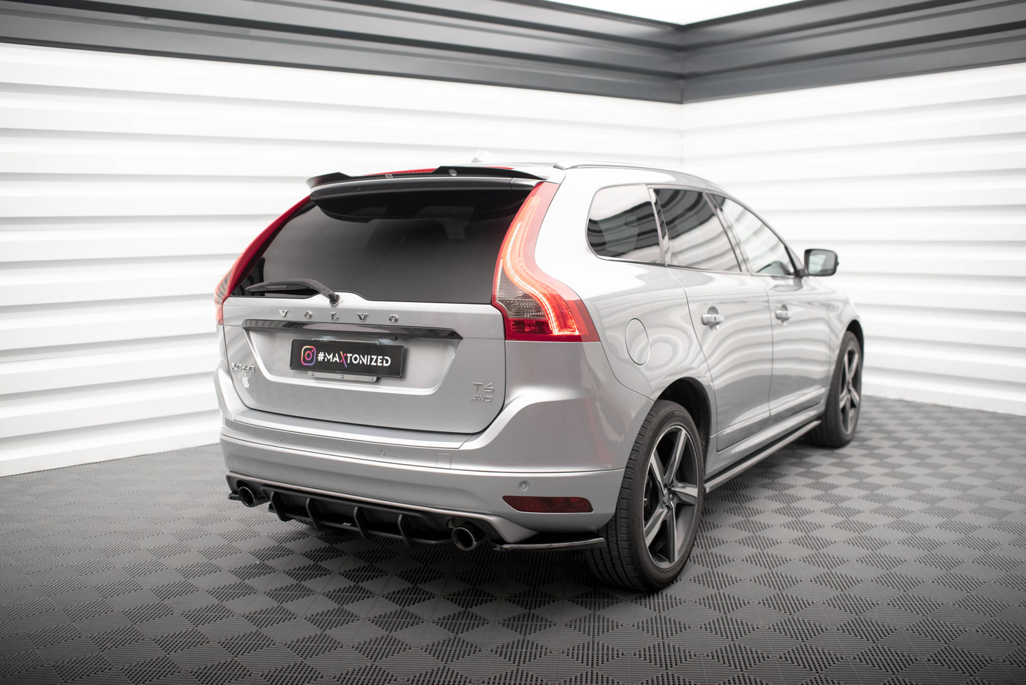 Rear Side Splitters Volvo XC60 R-Design Mk1 Facelift - 2