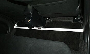 TOYOTA PRIUS C 1.5 11+ ULTRARACING 2-POINT ROOM BAR