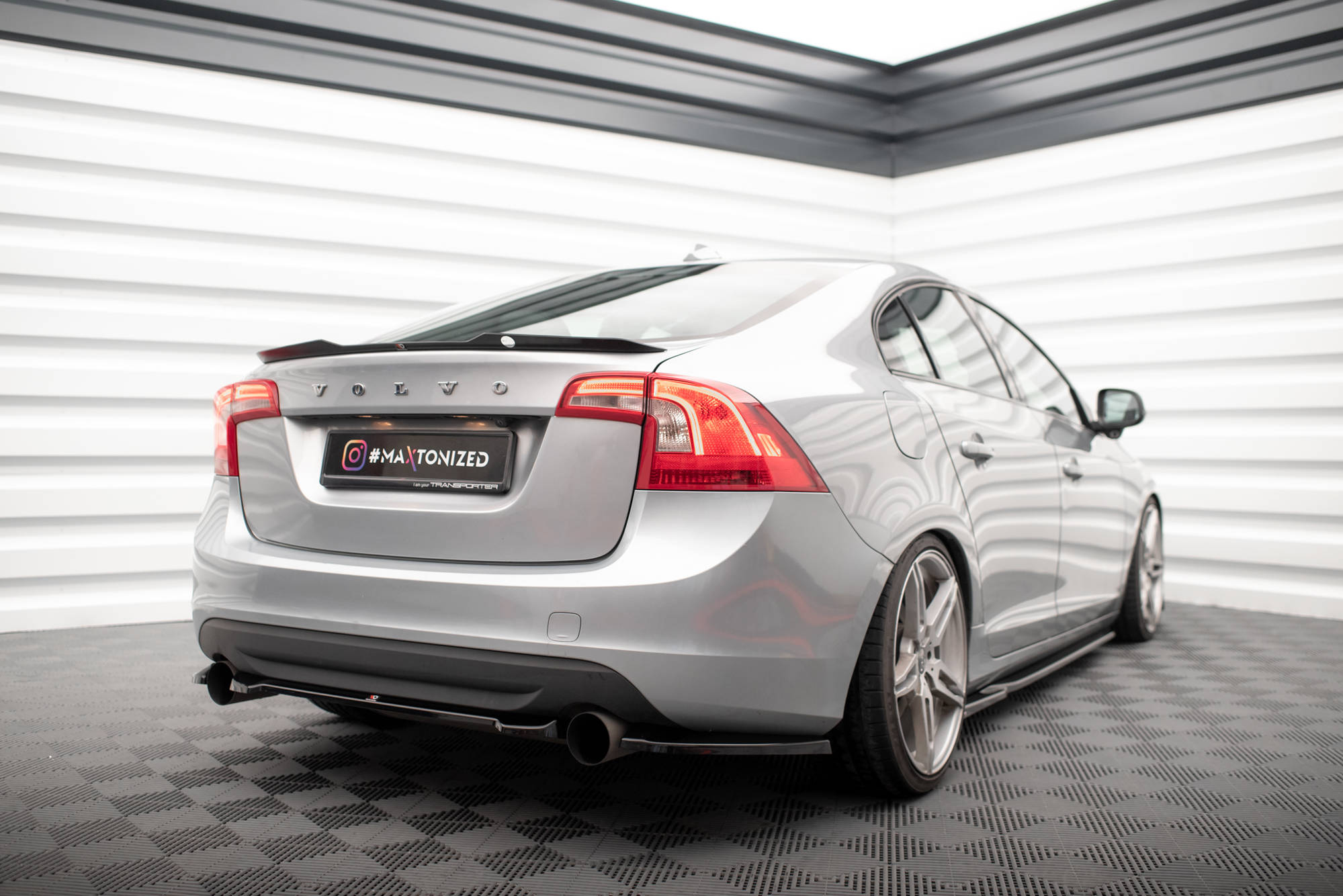 Spoiler CAP Volvo S60 R-Design Mk2 - 2
