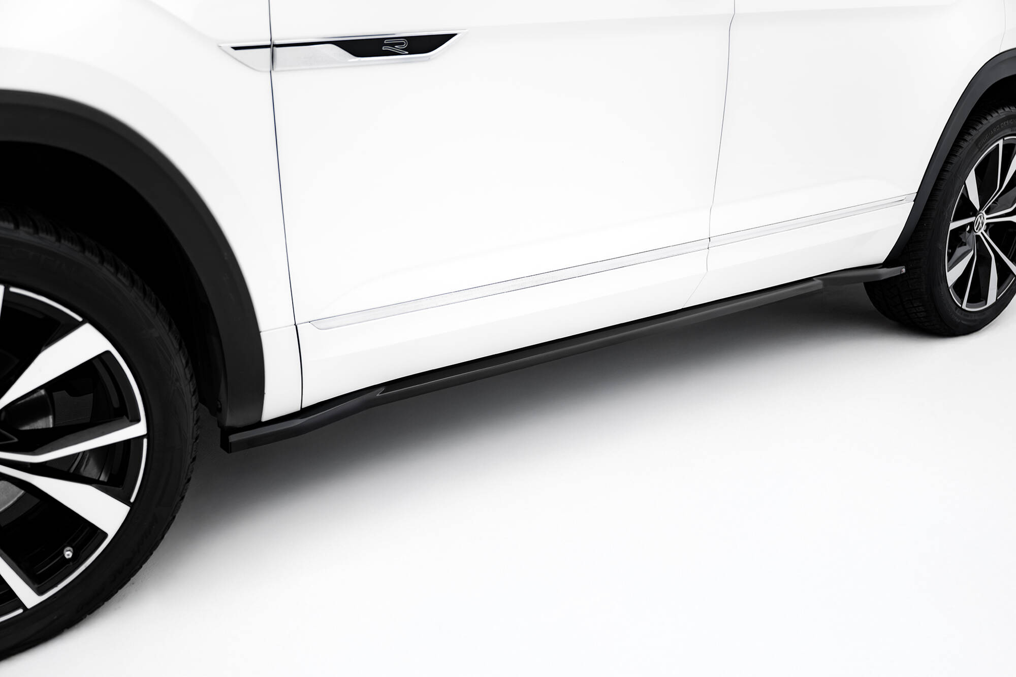 SIDE SKIRTS DIFFUSERS SUITABLE FOR VOLKSWAGEN ATLAS R-LINE MK1 FACELIFT 2 – MAXTON DESIGN