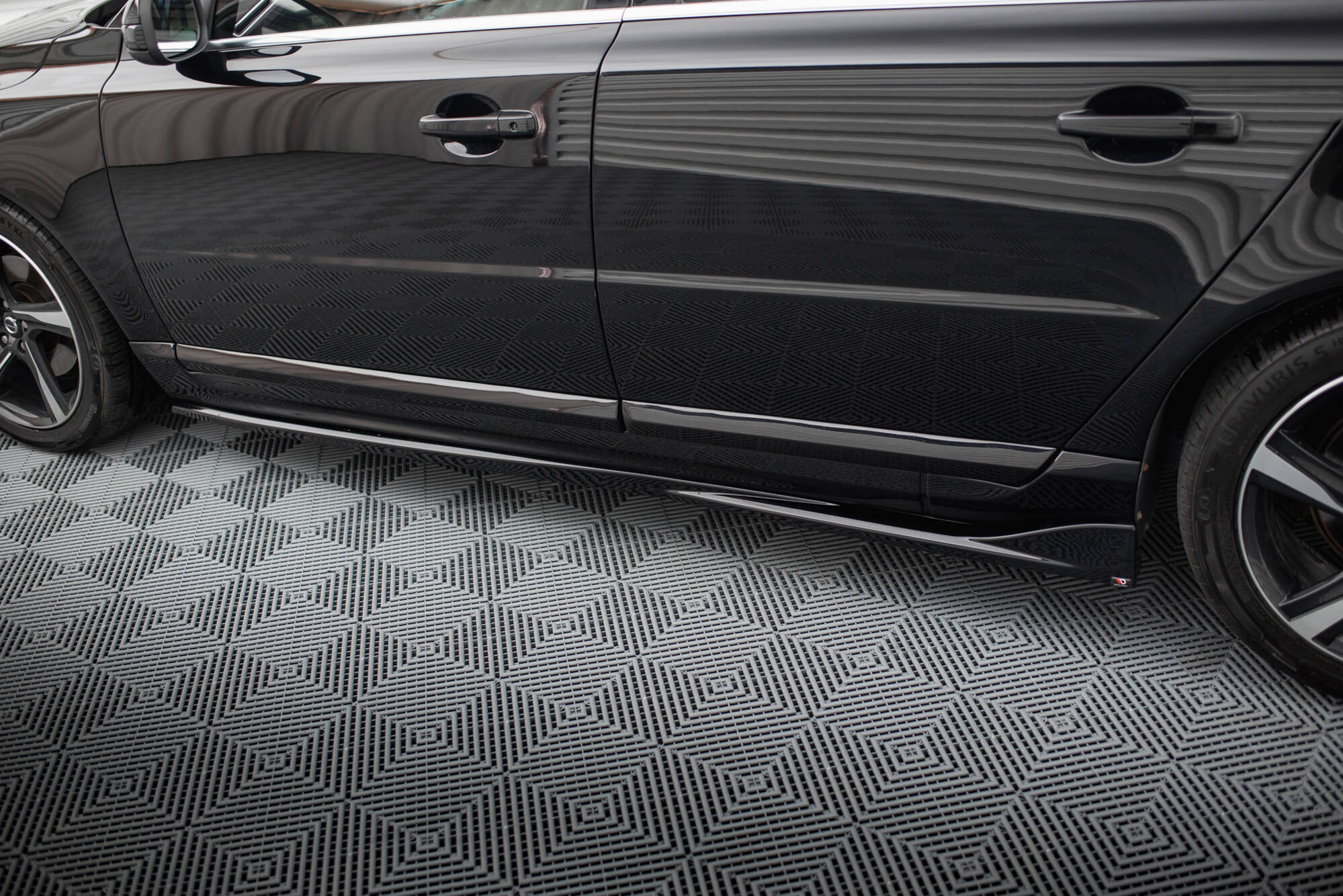 Side Skirts Diffusers Volvo S80 Mk2 - 4