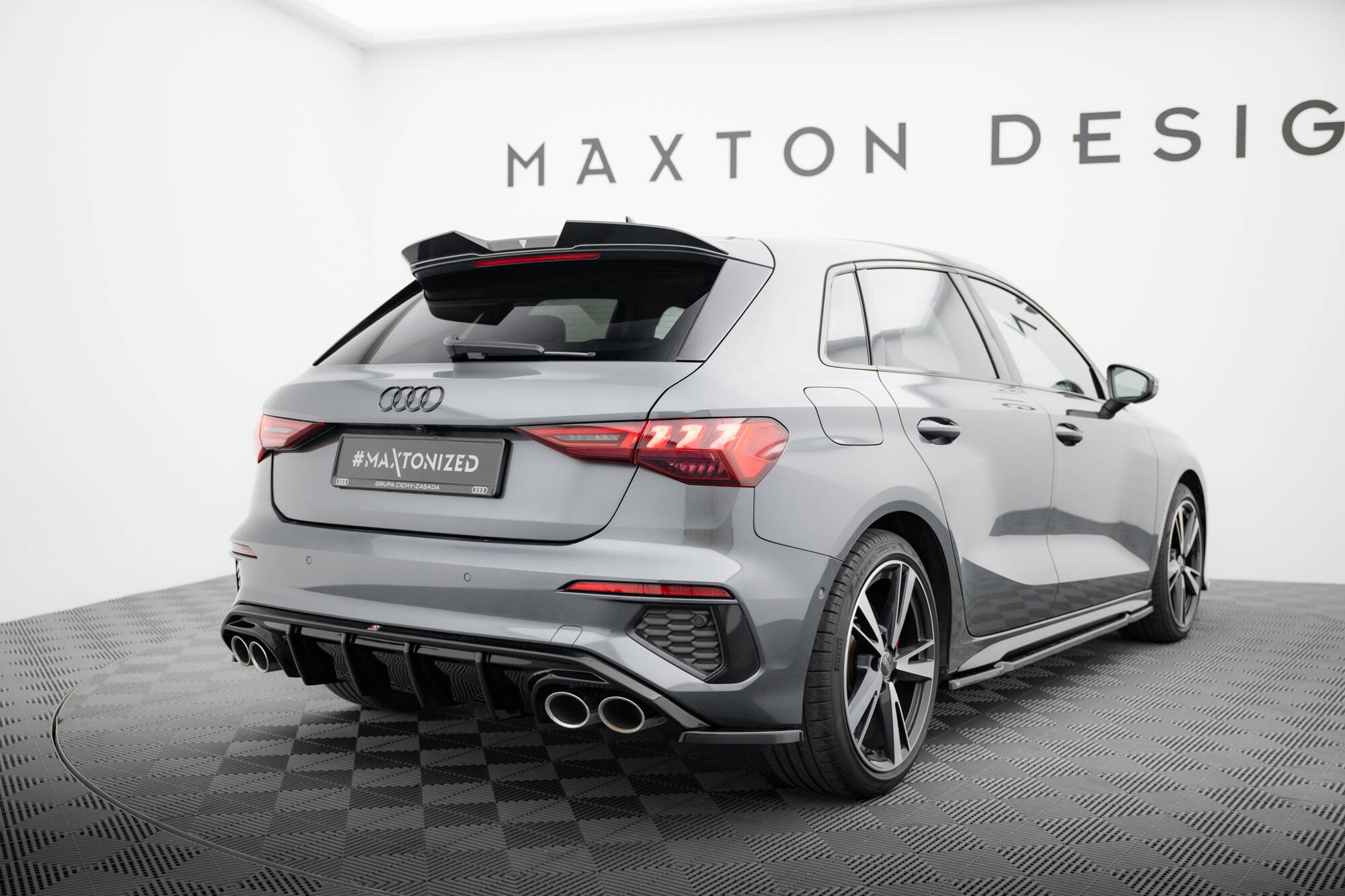 Carbon Fiber Tailgate Spoiler Audi RS3 / S3 / A3 S-Line Sportback 8Y - 7