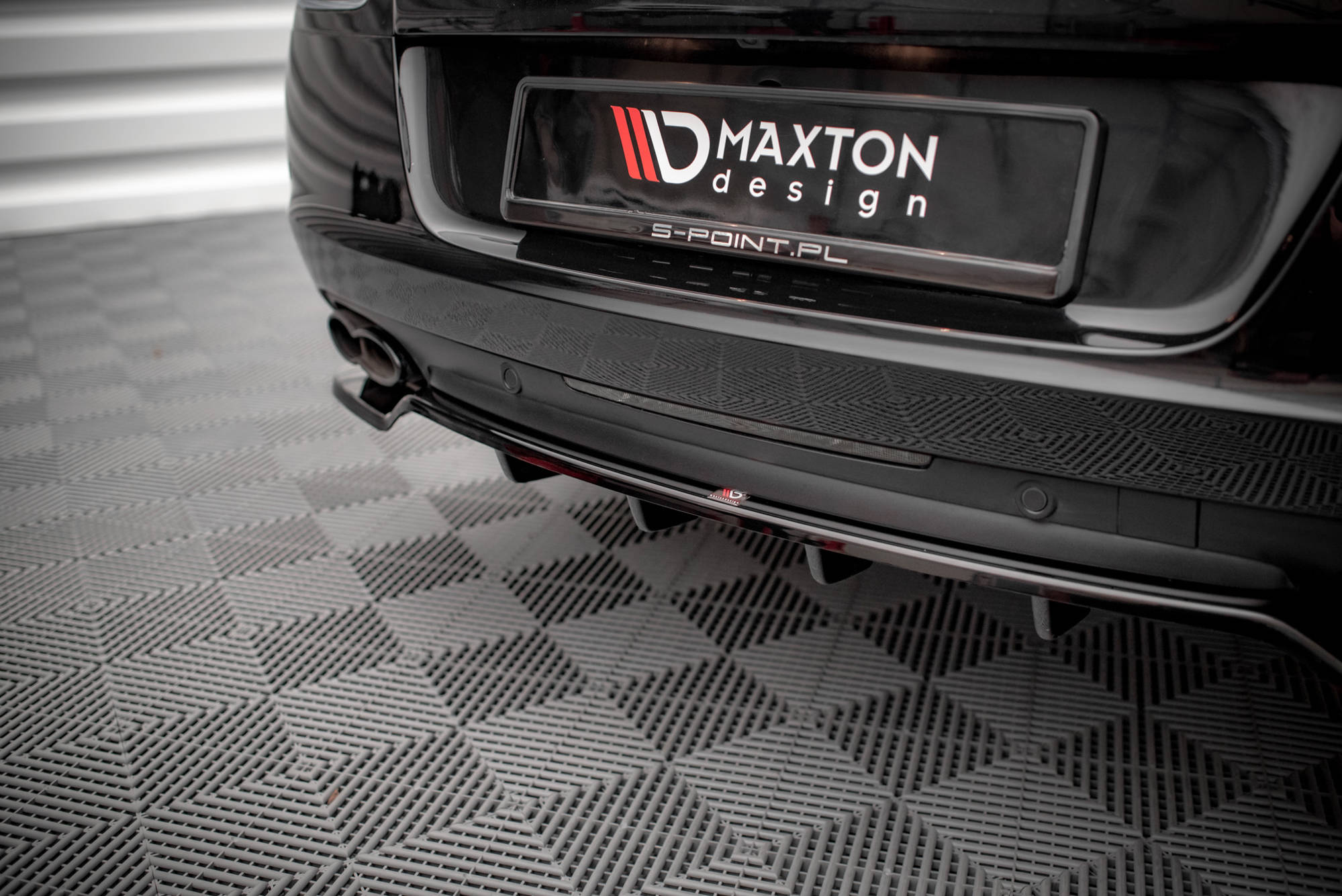 Central Rear Splitter (Vertical Bars) Bentley Continental GT V8 S Mk2 (2014-2016) - 4