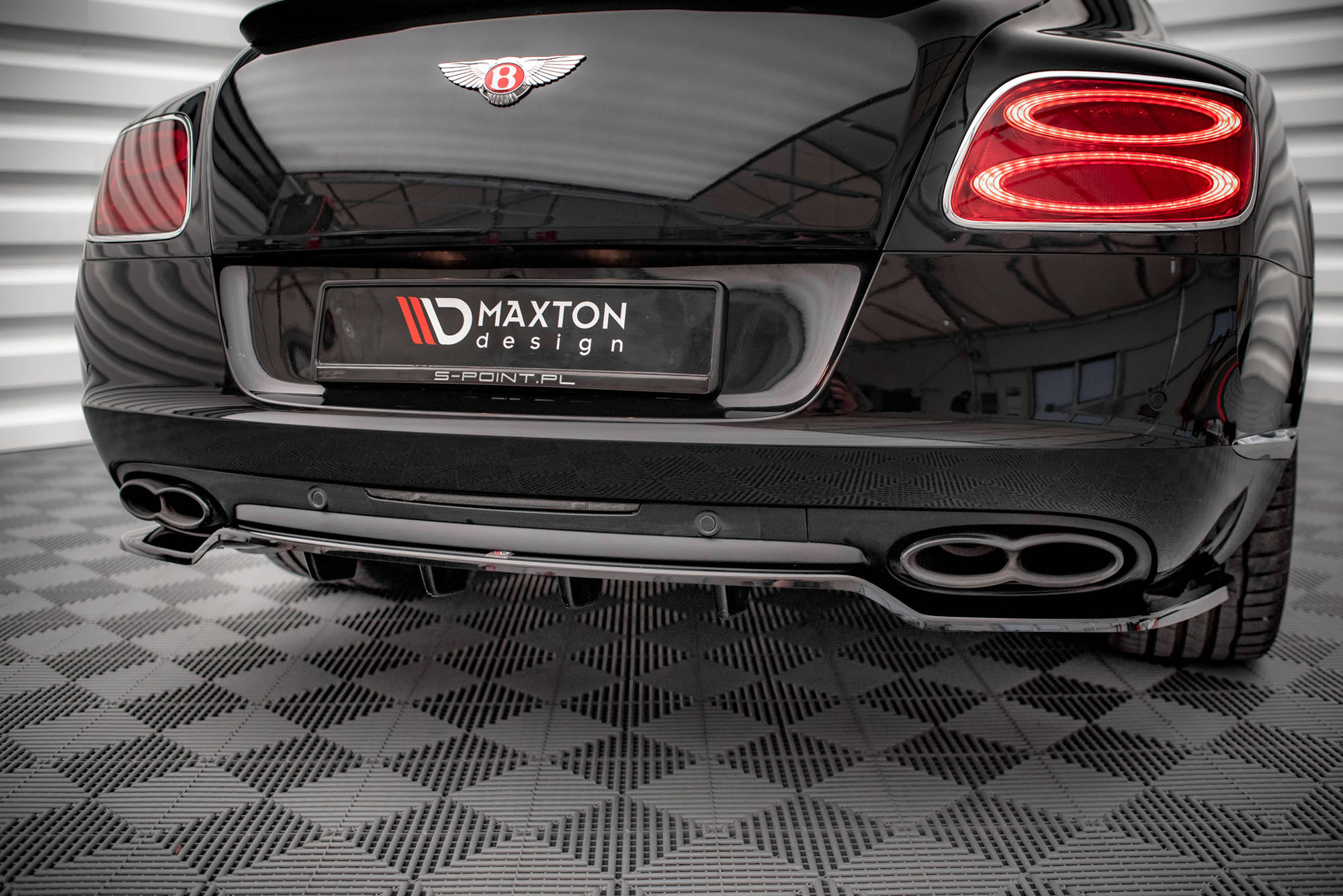Central Rear Splitter (Vertical Bars) Bentley Continental GT V8 S Mk2 (2014-2016) - 5