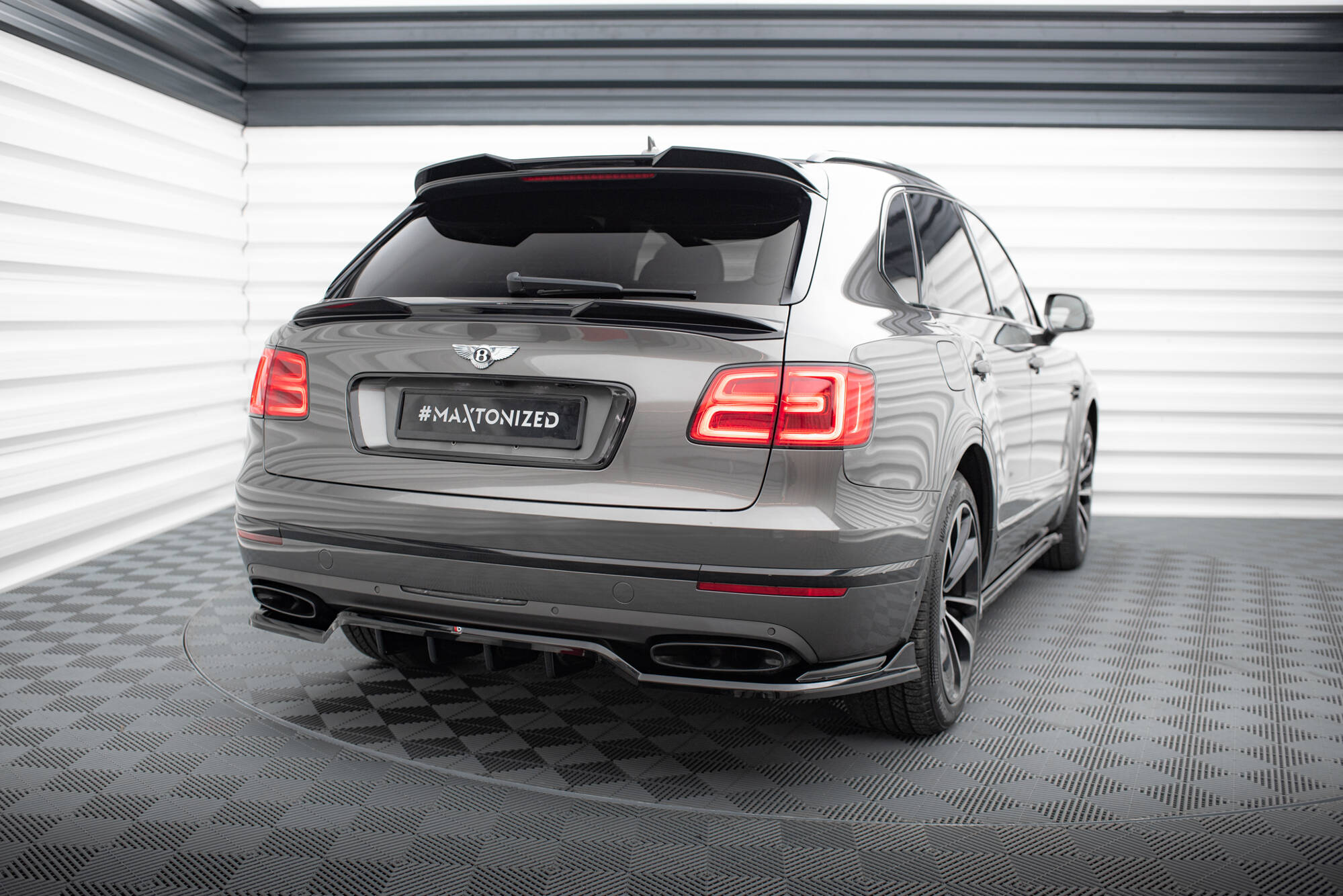 Upper Spoiler CAP 3D Bentley Bentayga Mk1 - 2