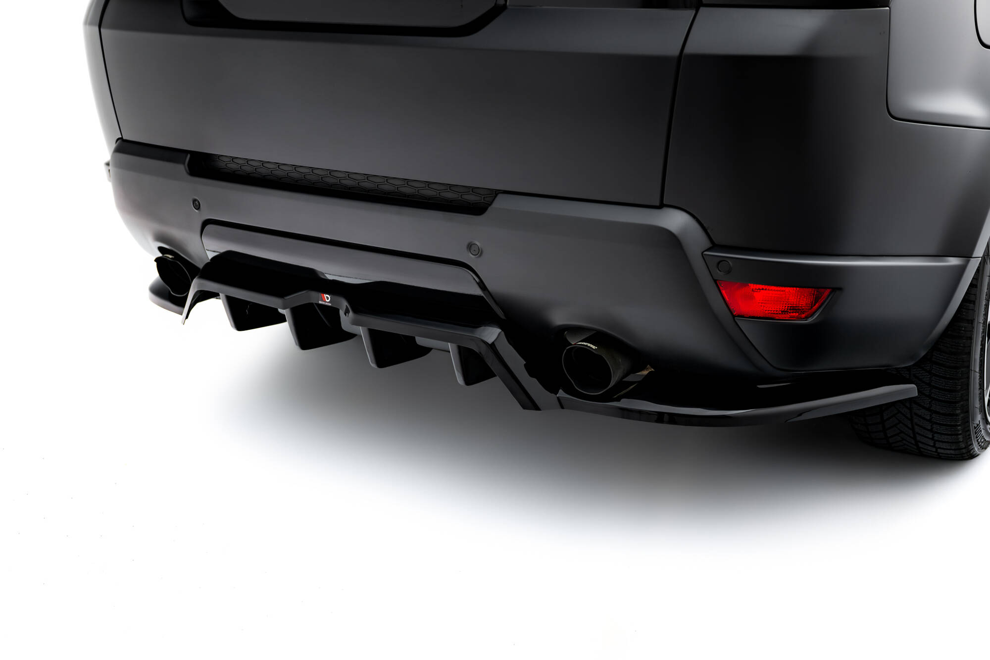 REAR SPLITTER (WITH VERTICAL BARS) SUITABLE FOR LAND ROVER RANGE ROVER SPORT MK2 – MAXTON DESIGN - 6