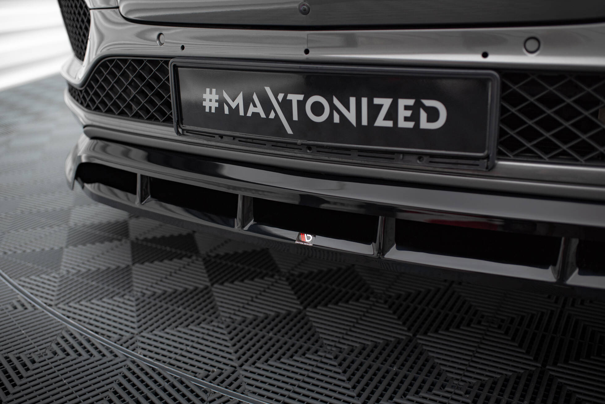 Front Splitter Bentley Bentayga Mk1 - 4