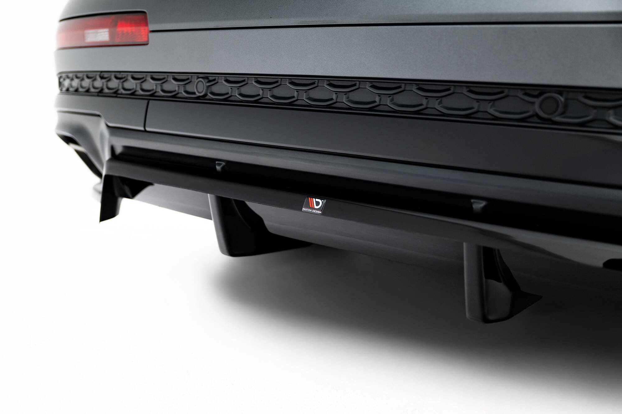 REAR SPLITTER (WITH VERTICAL BARS) SUITABLE FOR AUDI Q7 S-LINE MK2 FACELIFT 2 – MAXTON DESIGN - 7