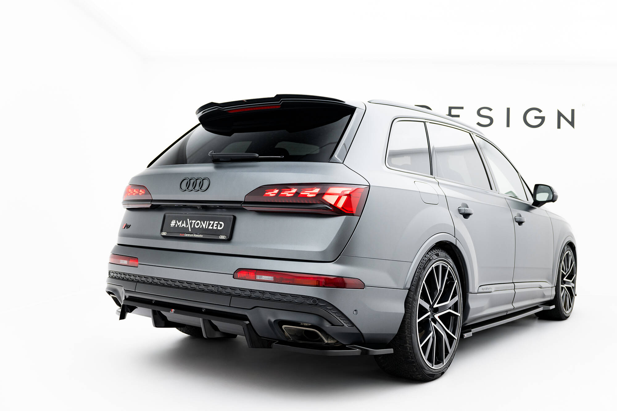REAR SPLITTER (WITH VERTICAL BARS) SUITABLE FOR AUDI Q7 S-LINE MK2 FACELIFT 2 – MAXTON DESIGN - 6