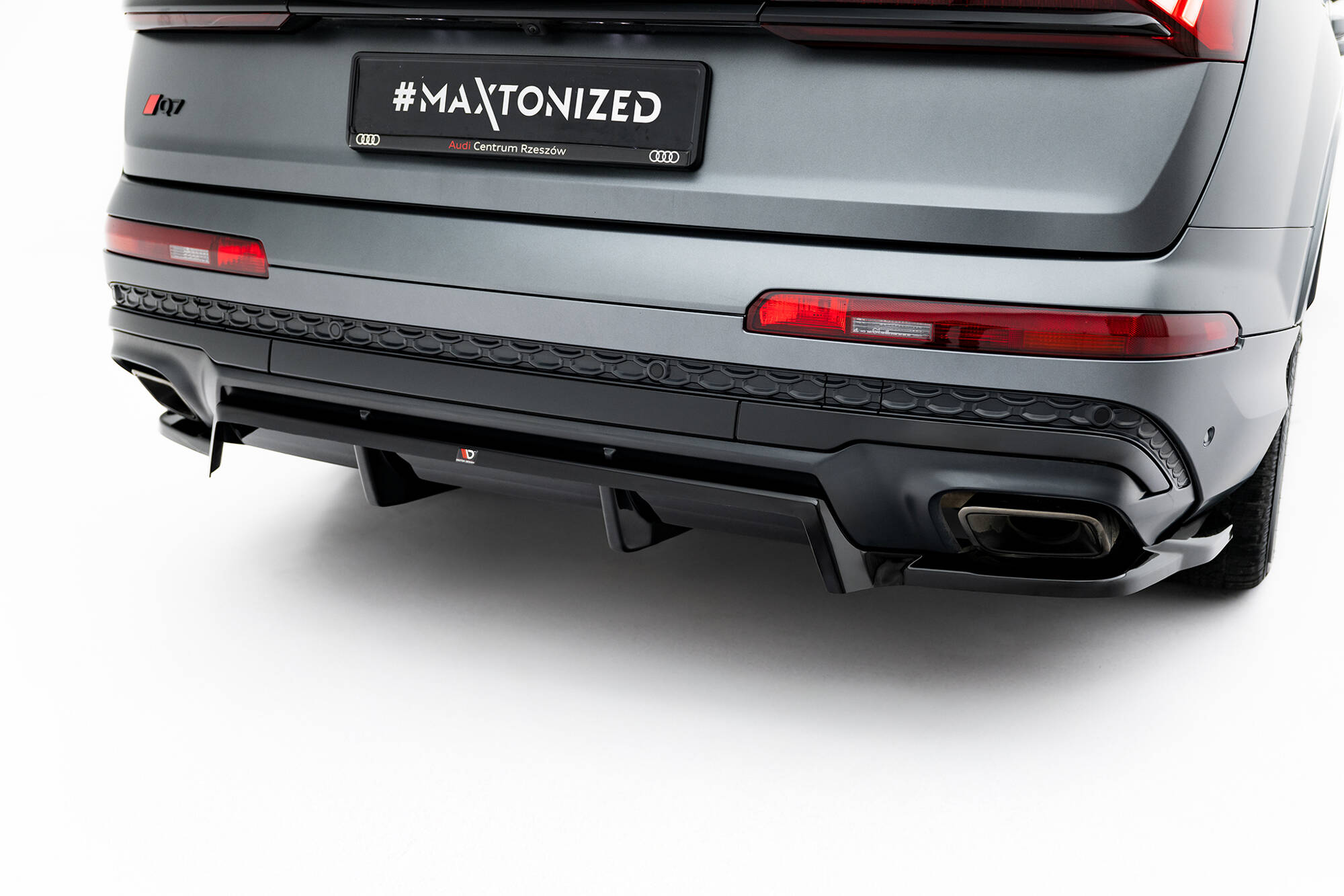 REAR SPLITTER (WITH VERTICAL BARS) SUITABLE FOR AUDI Q7 S-LINE MK2 FACELIFT 2 – MAXTON DESIGN - 4