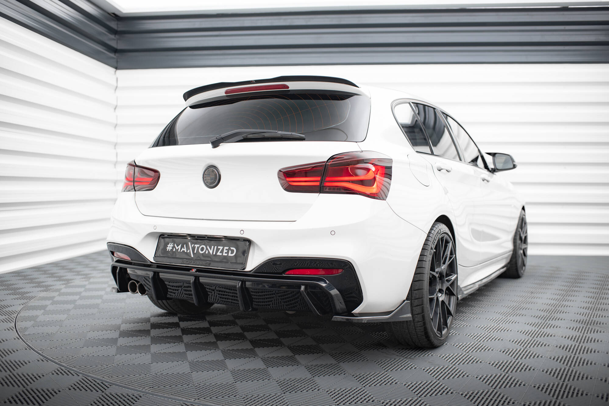 Spoiler CAP V.1 BMW 1 M-Pack / M140i / Standard F20 - 2