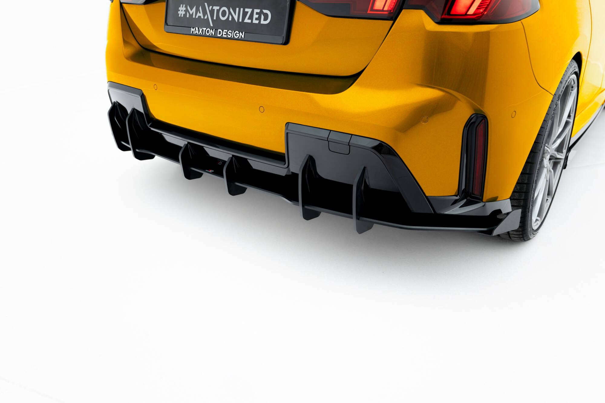STREET PRO REAR DIFFUSER + FLAPS SUITABLE FOR BMW 1 M-PACK F70 – MAXTON DESIGN - 6