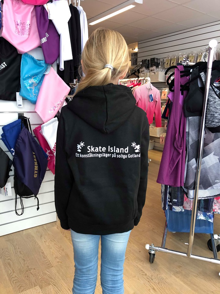 Hoodtröja med Skate Island tryck  - enbart för deltagare på vårt läger - 6