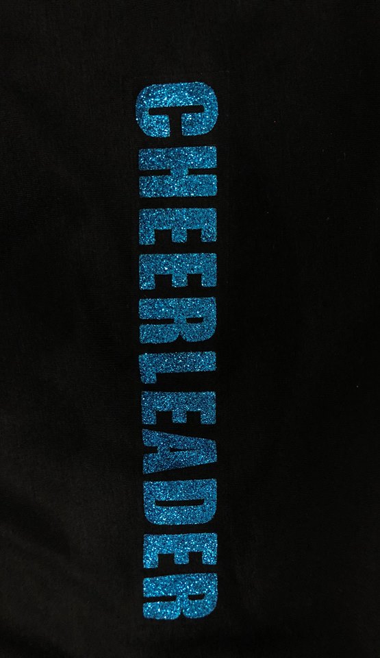 Texten "Cheerleader" i glittertryck - 8