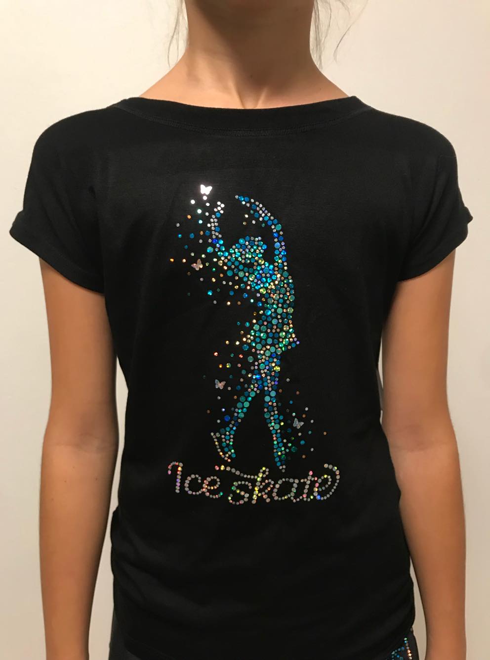 Konståkningsflicka i hologram i fyra olika färger - 3