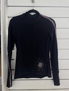 Långärmad tröja i svart från Thuono med dekor i mesh i färgen illusion