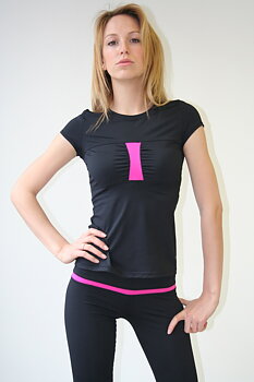 T-shirt från Thuono