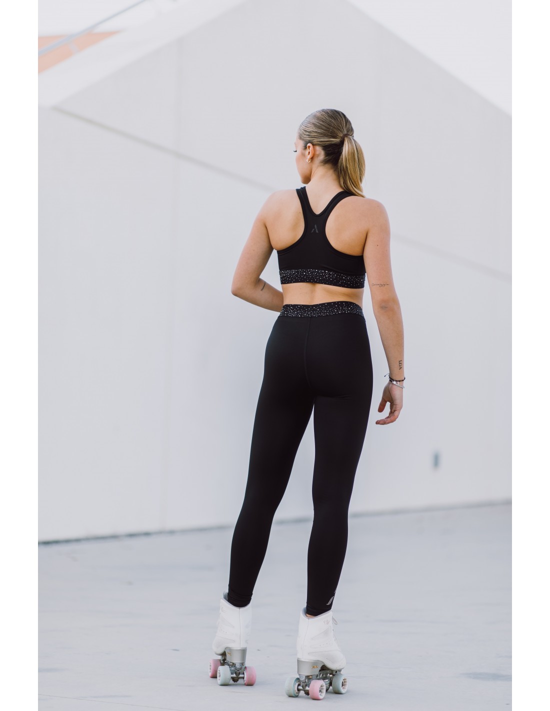 Svarta leggings med kristaller från  Axelartistics - 3