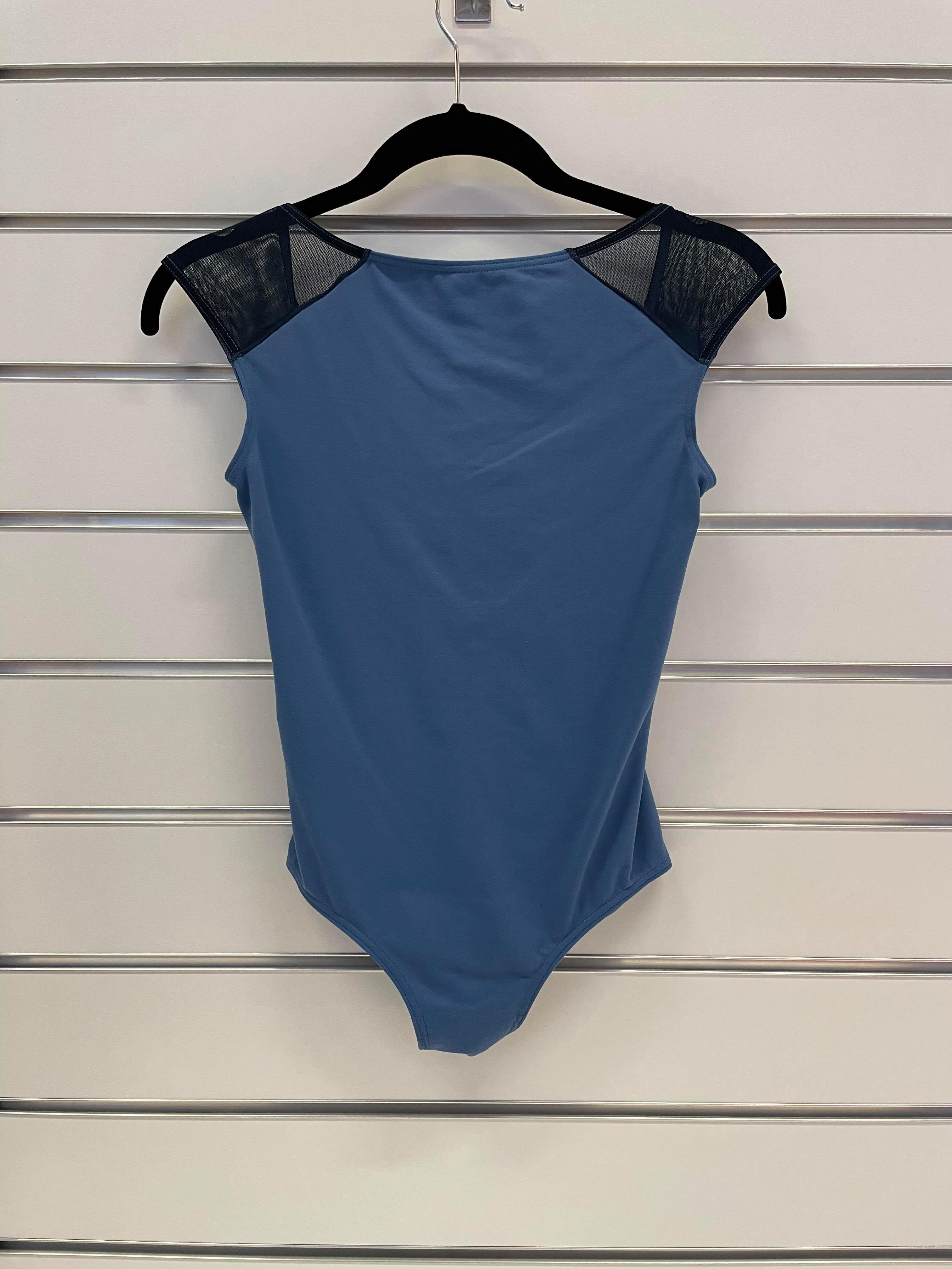 Ärmlös body med djup ringning bak - 2