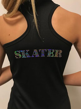 Texten SKATER i glittriga hologrampaljetter med AB effekt