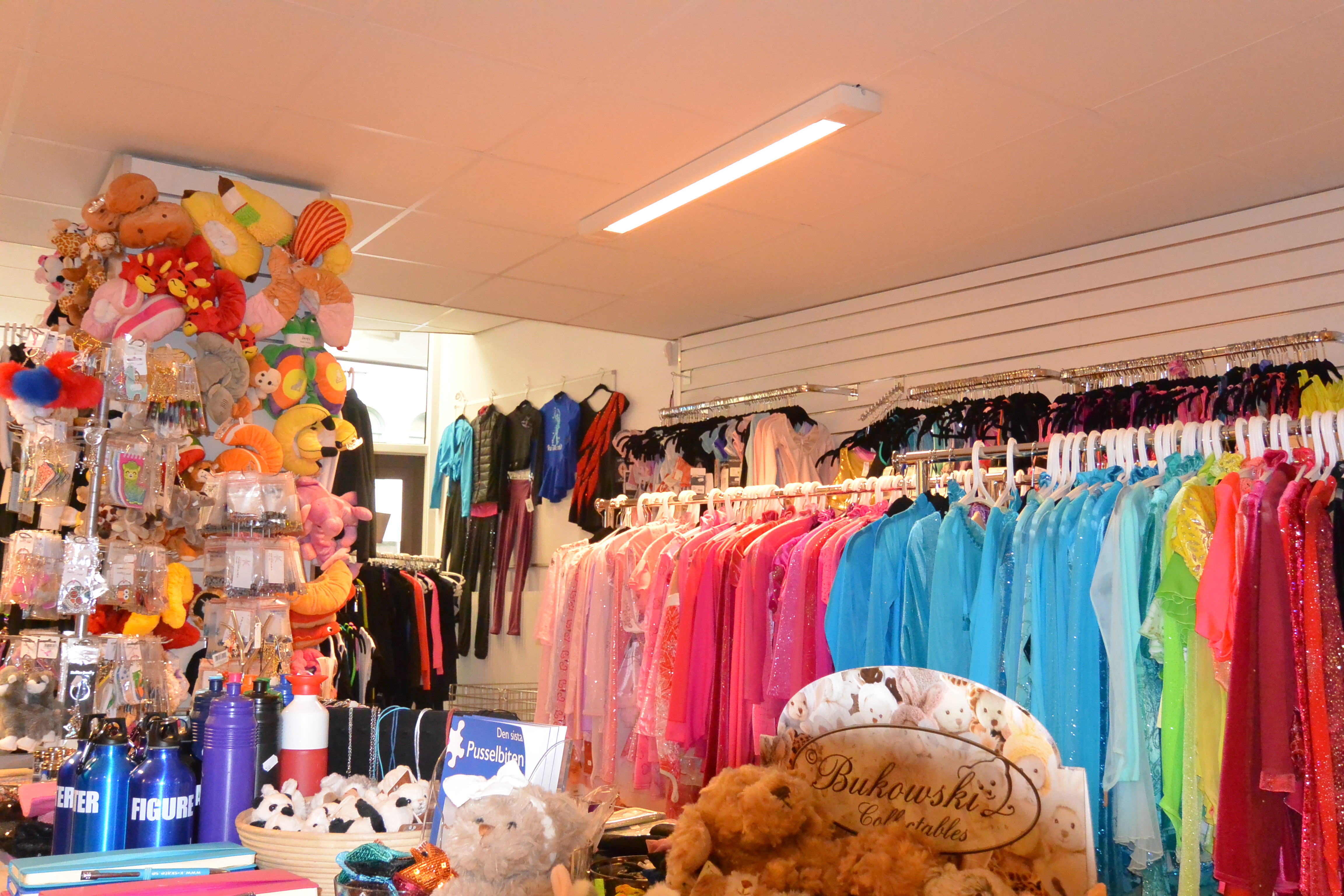 Besök vår butik i Göteborg Öppettider: tisdag, onsdag och fredag 12-18, lördag 10-15 