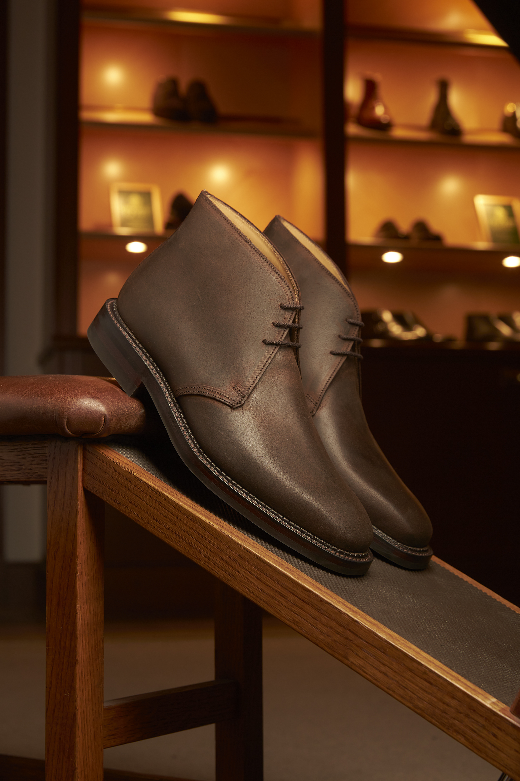 Molton. Dk Brown Roughout Suede - 12