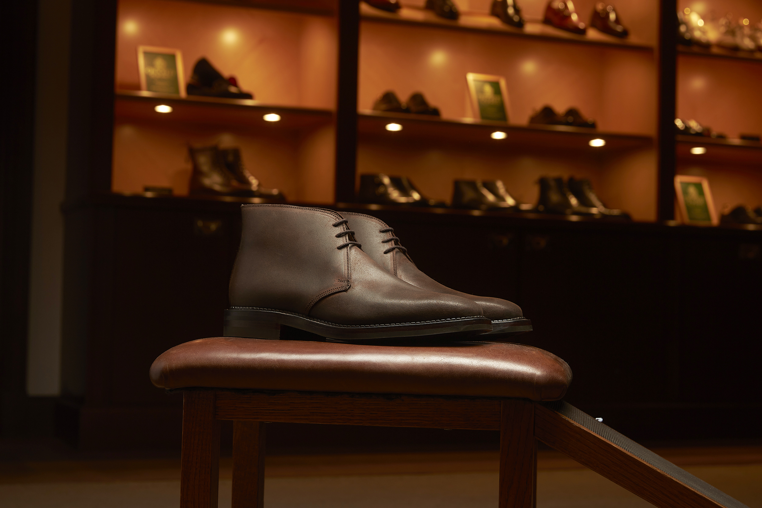 Molton. Dk Brown Roughout Suede - 4