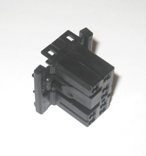 Amp multilock male plug 8-wire