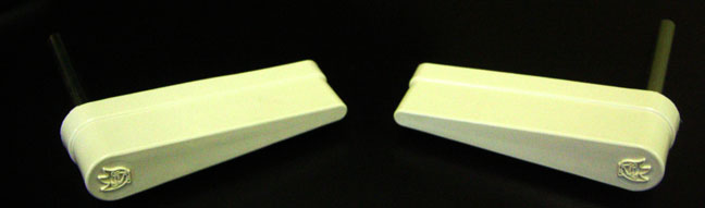 Sega "Sonic The Hedgehog" Logo Flipper Bat and Shaft Assembly - White Left