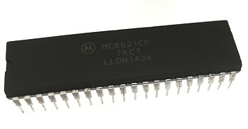 68B21 PIA / 6821 (MC68B21P)