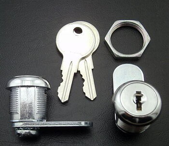Lock 5/8" with Indivudual Keys - Black