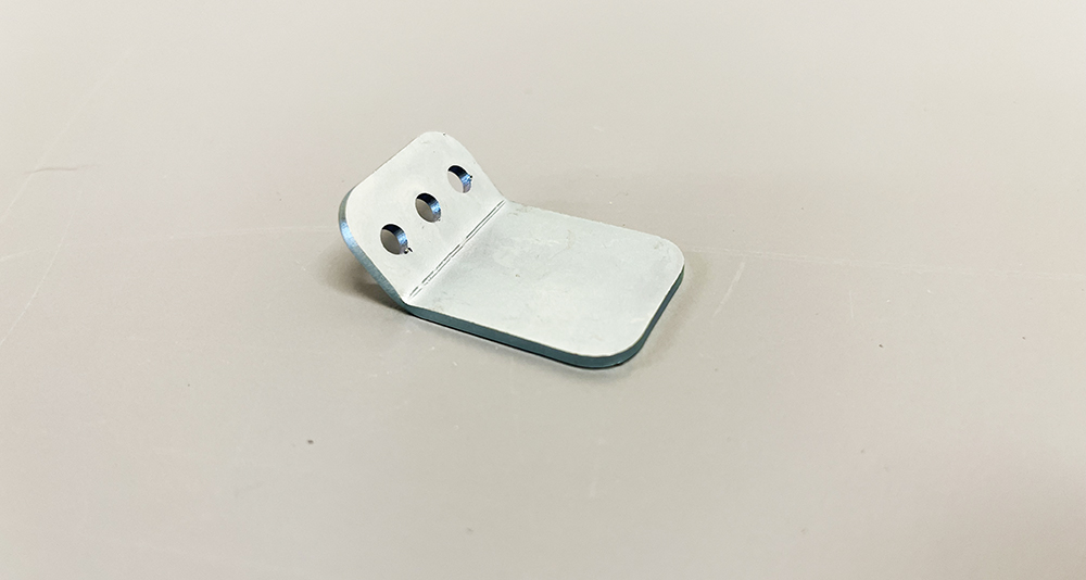 Saucer Eject Bracket (MU/TH/UR) - 2