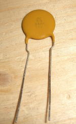 Capacitor (radial) 0,0033 µF 1000V