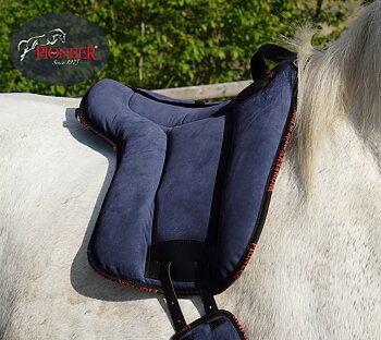Atessa Ride pad / Bareback pad in suede (with stirrup attachments), STORM